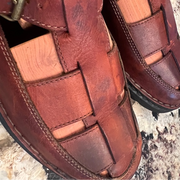 men’s shoes- sandals- new never been used -GH Bass - Picture 10 of 13